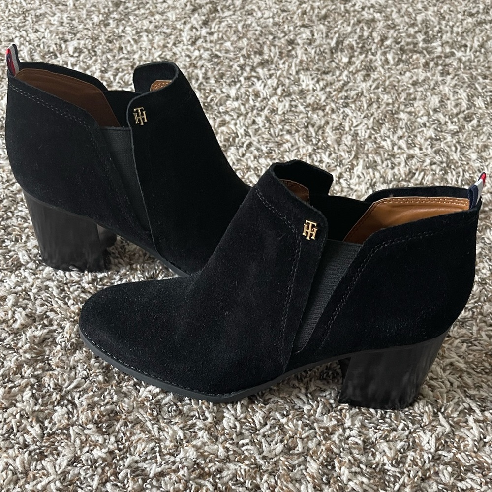 Tommy Hilfiger Boots - Picture 10 of 11